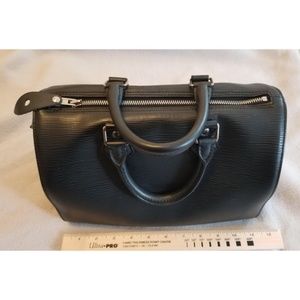 LOUIS VUITTON EPI SPEEDY 30 BLACK